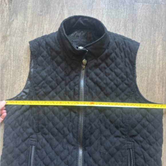 Black Quilted Vest - Picture 6 of 9